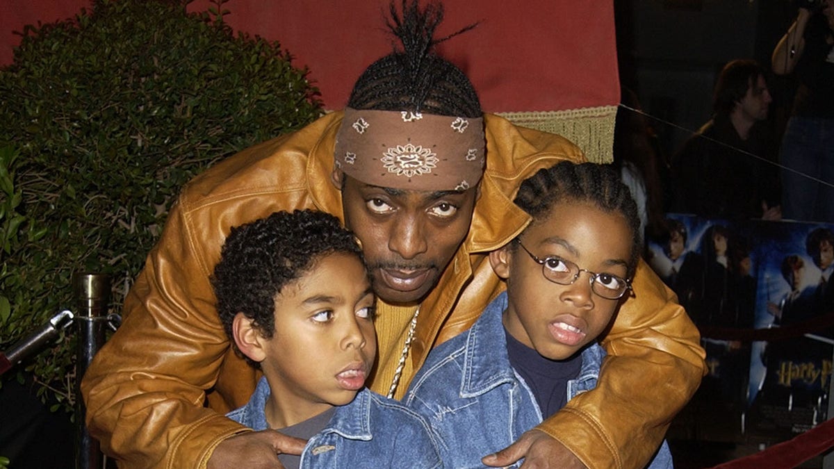 Coolio with two of his sons in 2002.
