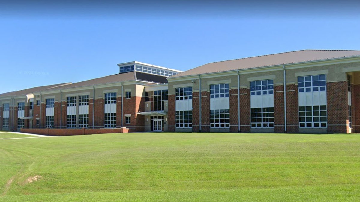 Dinwiddie High School