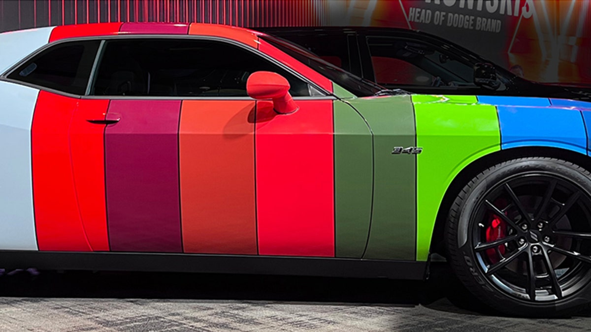 2023 Dodge Hi-Impact Colors Challenger Wrap