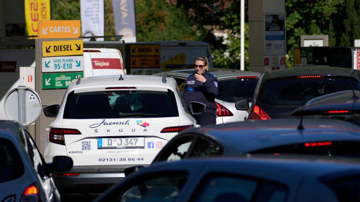 French gas station