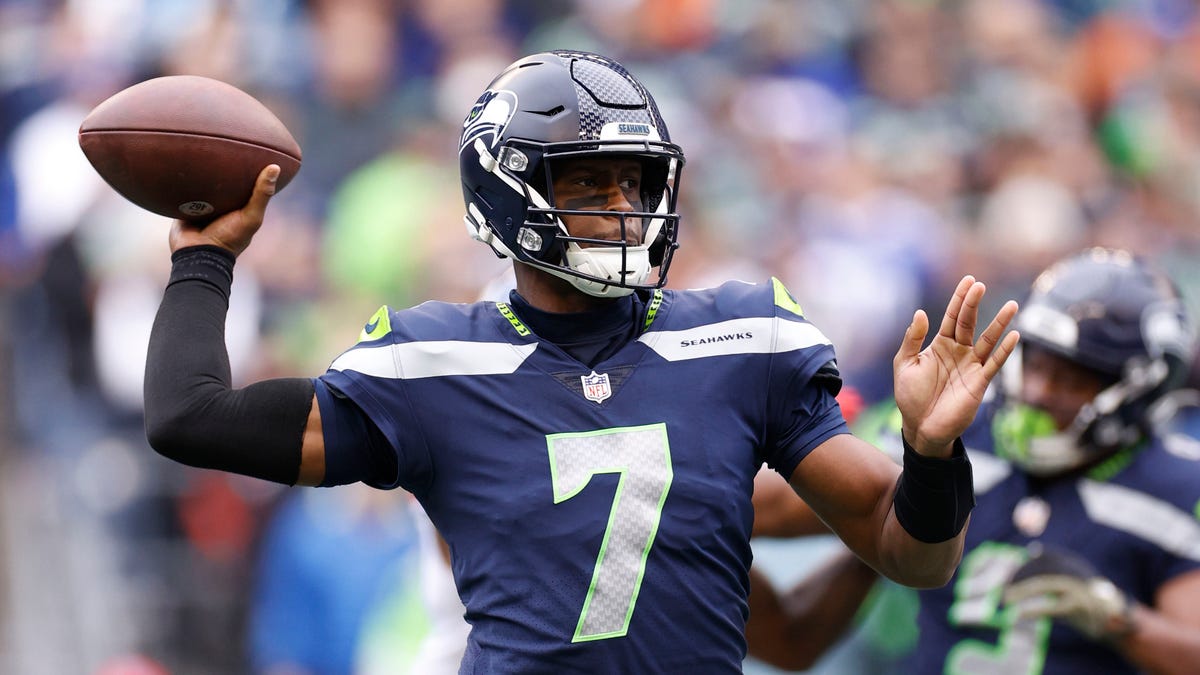 Seahawks leap into top 10 with Geno Smith at the helm - Axios Seattle