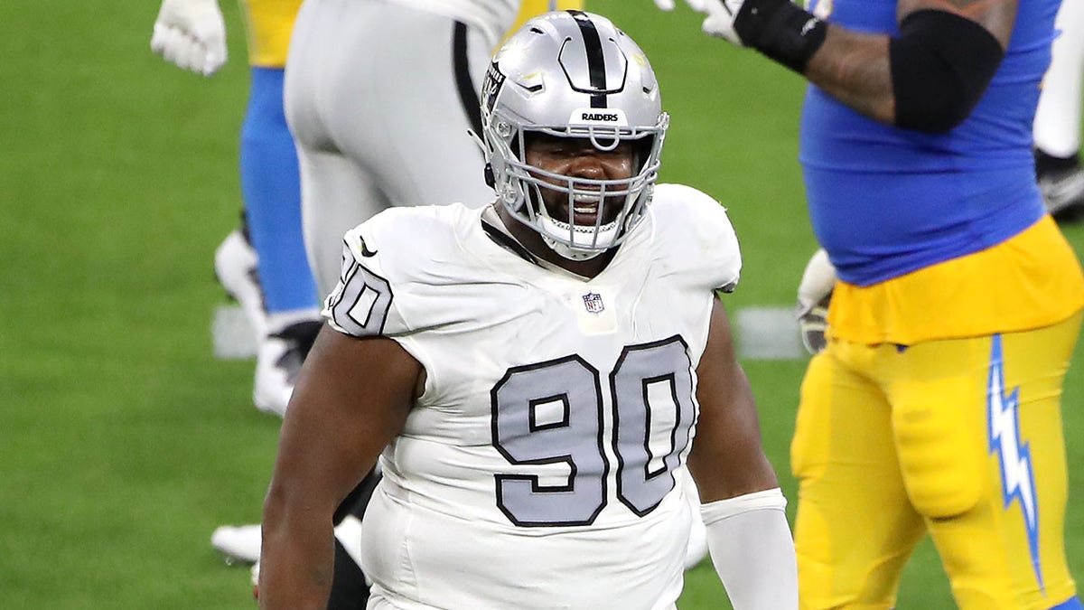 Raiders news: Johnathan Hankins traded to Cowboys - Silver And Black Pride