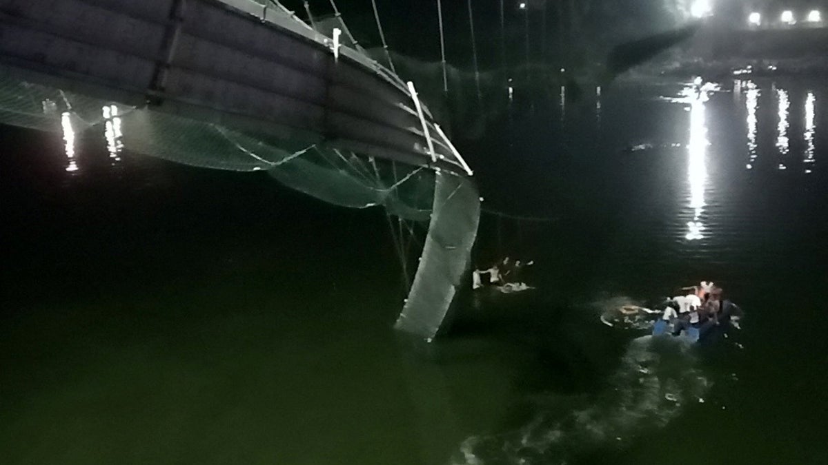 India bridge collapse