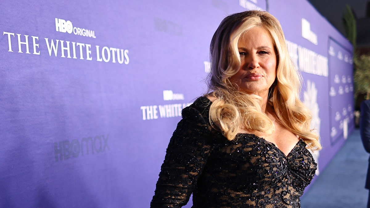 The White Lotus' Editor on Finale Death for Jennifer Coolidge's Tanya – The  Hollywood Reporter