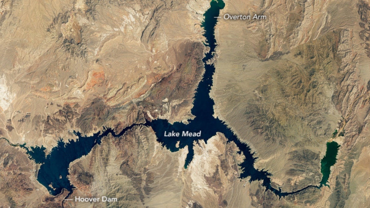 Lake Mead satellite photo