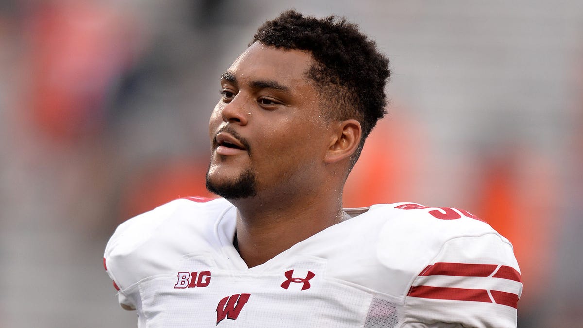 Wisconsin football player dismissed after hitting teammate during practice: report