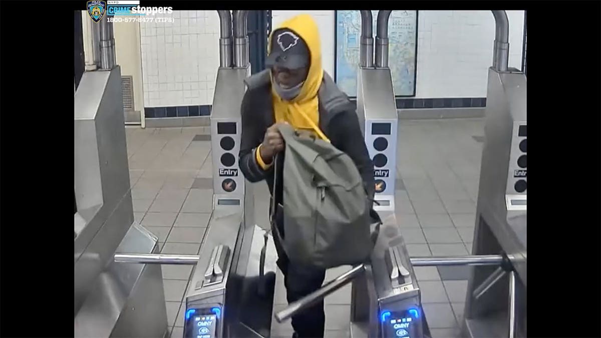 NYPD subway shove suspect