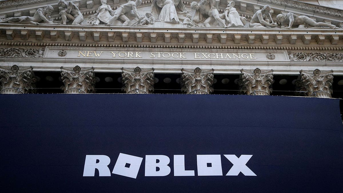 Parents File Lawsuit Against Roblox for Alleged Underage Gambling