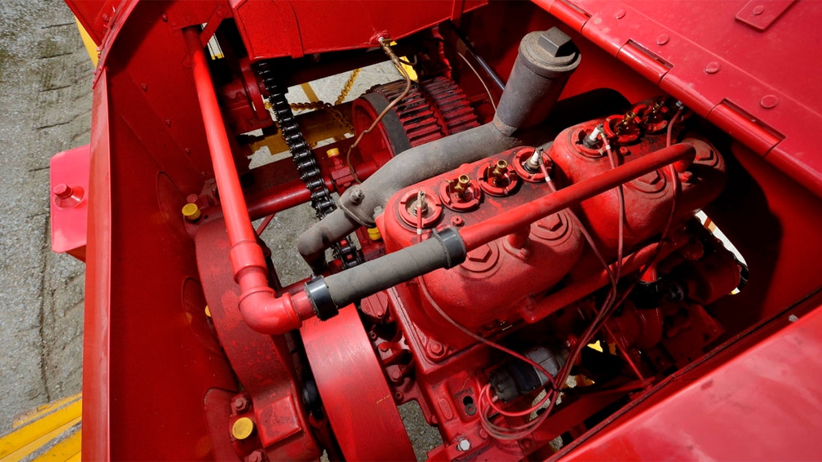 Little oak engine