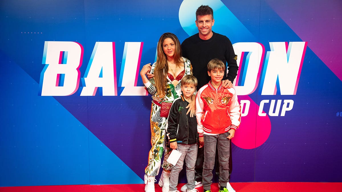 Shakira and Gerard Pique with kids
