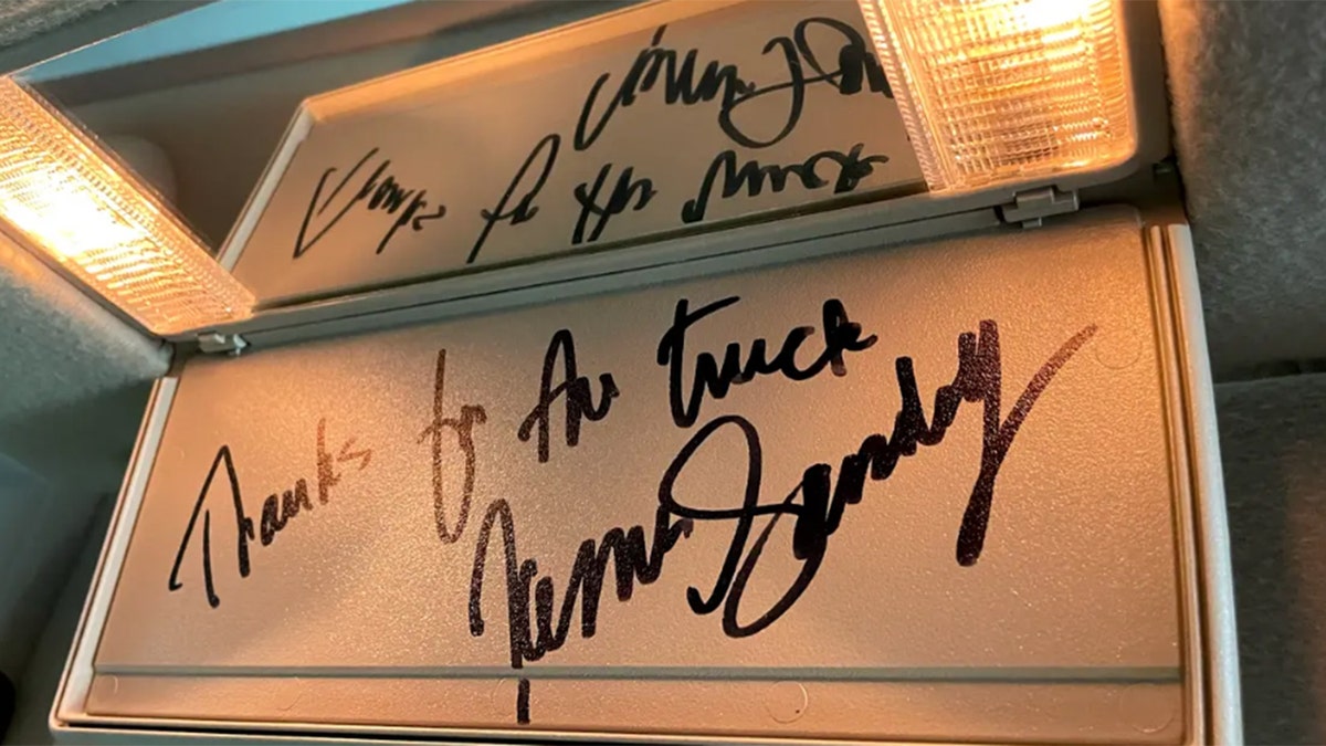 Gandolfini signature