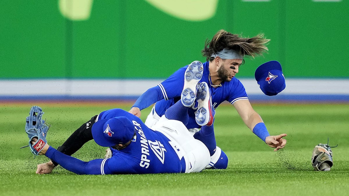 George Springer injury update: Blue Jays OF carted off after collision with  Bo Bichette in Game 2 vs. Mariners