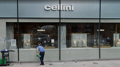 NYC smash-and-grab thieves knock off Park Avenue jewelry store, take hundreds of thousands worth in gems