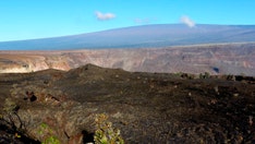 Hawaii rattled as magnitude 5.7 quake strikes Mauna Loa