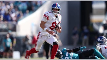 Giants' crazy goal-line tackle leads to fourth straight win