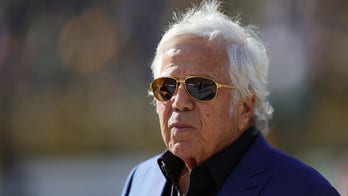 Patriots' Robert Kraft pays for UVA football team flights to attend teammates' funerals