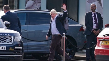 Boris Johnson 'booed' on flight from Caribbean vacation to London for political comeback: report