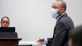 Waukesha parade murder suspect Darrell Brooks apologizes for disruptive behavior in court