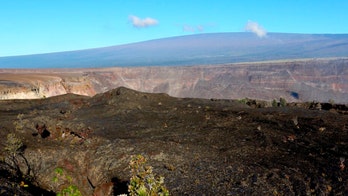 Hawaii rattled as magnitude 5.7 quake strikes Mauna Loa