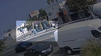 Los Angeles homeless man accused of stabbing woman in unprovoked attack caught on video