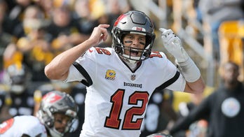 Tom Brady berates Bucs' offensive linemen in another sideline meltdown