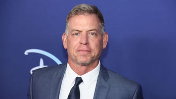 Troy Aikman’s marriage seemingly over as new fling shares photo kissing him