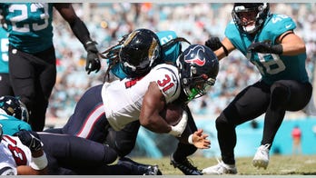 Texans collect first win of season on Dameon Pierce's late touchdown run vs Jaguars