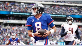 Giants avoid embarrassment after chaos ensues on last-ditch effort from Bears