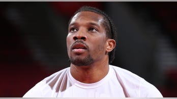 Ex-NBA guard Eric Bledsoe arrested hours after signing to play in China: report