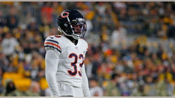 Bears' Jaylon Johnson wears Packers cheesehead to pay off bet: 'This is terrible'
