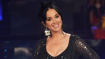 Katy Perry explains her 'glitching' eye after video of performance goes viral