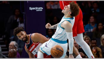 Hornets star won't start regular season after ankle injury: report