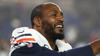 Eagles acquire Pro Bowler Robert Quinn from Bears; teammate breaks down upon learning of deal