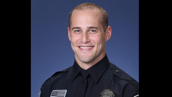 Off-duty Minnesota police officer rushes 'without hesitation' to save collapsed man working out at gym