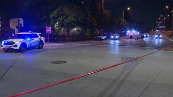 Chicago violence erupts over holiday weekend; 30 people shot, 2 fatally