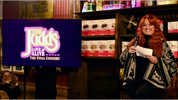 Wynonna Judd announces special concert in honor of Naomi Judd, remembers late mom: ‘Why aren’t you here’