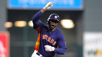 Astros take Game 2 from Mariners, Yordan Alvarez launches another clutch homer