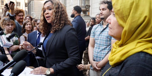 Marilyn Mosby speaks to reporters