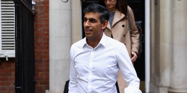 Conservative MP Rishi Sunak leaves his campaign headquarters in London on Oct. 23, 2022.