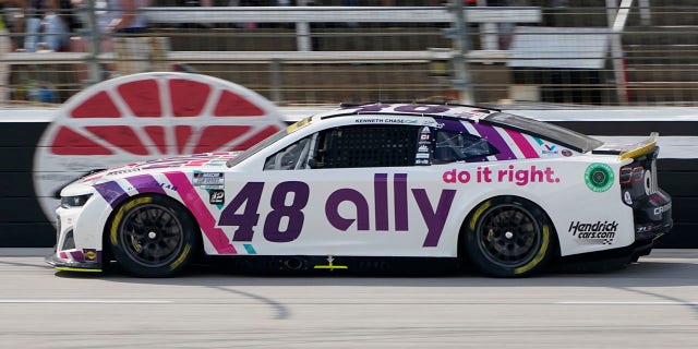 Alex Bowman, #48, drives during the NASCAR Cup Series auto race at Texas Motor Speedway in Fort Worth, Texas, Sunday, Sept. 25, 2022.