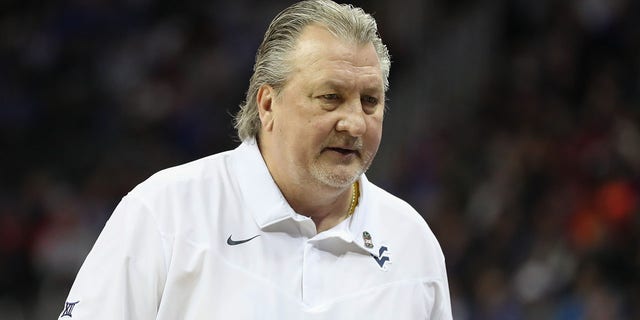 West Virginia Mountaineers head coach Bob Huggins in the first half of a Big 12 Tournament quarterfinal game between the West Virginia Mountaineers and Kansas Jayhawks on March 10, 2022, at T-Mobile Arena in Kansas City, MO.