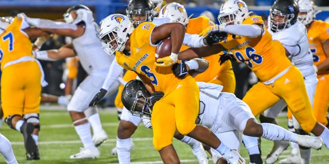 San Jose State Spartans running back Camdan McWright carries the ball during a game against the UNLV Rebels at CEFCU Stadium in San Jose, California, on Oct. 7, 2022.