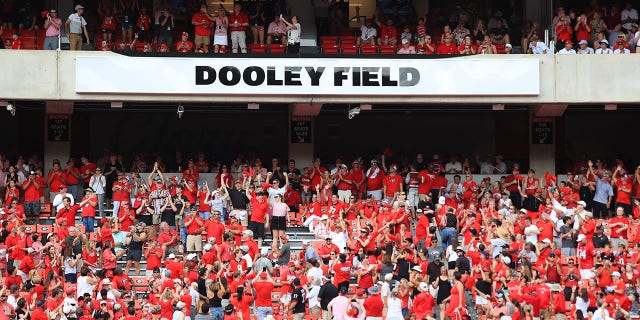 Legendary Georgia football coach Vince Dooley dead at age 90 2 Vince Dooley is honored with the naming of Dooley Field prior to the start of a game against the Murray State Racers at Sanford Stadium Sept. 7, 2019, in Athens, Ga.