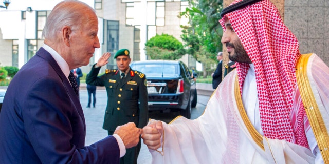 Saudi Crown Prince Mohammed bin Salman (right) greets President Biden with a fist bump after his arrival at Al Salam Palace in Jeddah, Saudi Arabia, July 15, 2022, in this image released by the Royal Palace of Saudi Arabia. increase.  