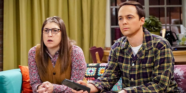 Mayim Bialik as Amy Farrah Fowler and Jim Parsons as Sheldon Cooper in 'The Big Bang Theory'