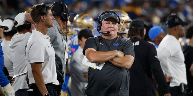 UCLA Upsets No. 15 Washington To Remain Undefeated, First 5-0 Start ...