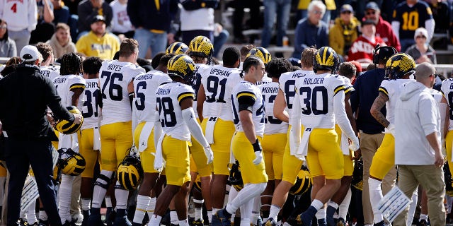 Michigan assistant coach Mike Hart 'trending in a positive direction' after medical emergency | Fox News Michigan assistant coach Mike Hart 'trending in a positive direction' after medical emergency | Fox News