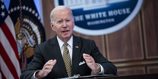 Başkan Joe Biden, 19 Ekim 2022'de Washington'da Eisenhower İdari Ofis Binasında konuşuyor.
