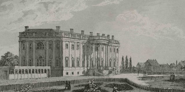 The White House. Designed by James Hoban (1758-1831), in Neoclassical style, its construction took place between 1792 and 1800. It has been the residence of every U.S. president since John Adams in 1800. Engraving by Arnout. Panorama Universal. History of the United States of America, from 1st edition of Jean B.G. Roux de Rochelle's Etats-Unis d'Amerique in 1837. Spanish edition, printed in Barcelona, 1850.