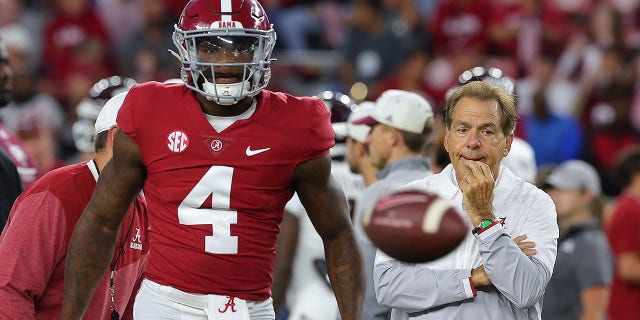 Alabama QB Jalen Milroe during warmups